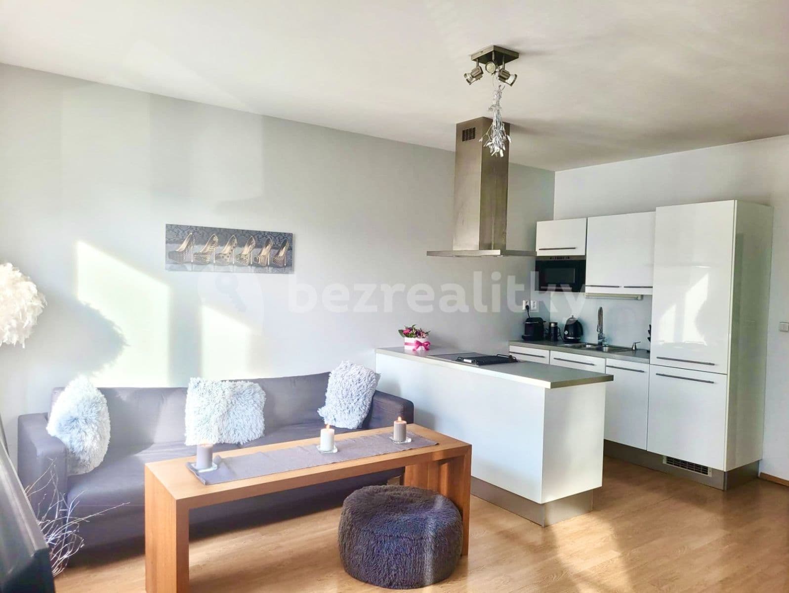 Pronájem bytu 2+kk 41 m², Mattioliho, Praha, Praha Pronájem bytu 2+kk 41 m², Mattioliho, Praha, Praha