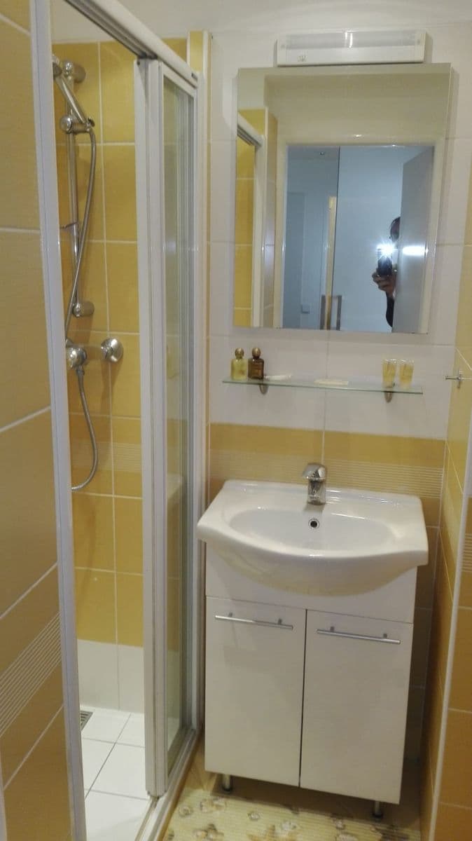 Pronájem bytu 1+kk 32 m², Bulharská, Praha, Praha Pronájem bytu 1+kk 32 m², Bulharská, Praha, Praha