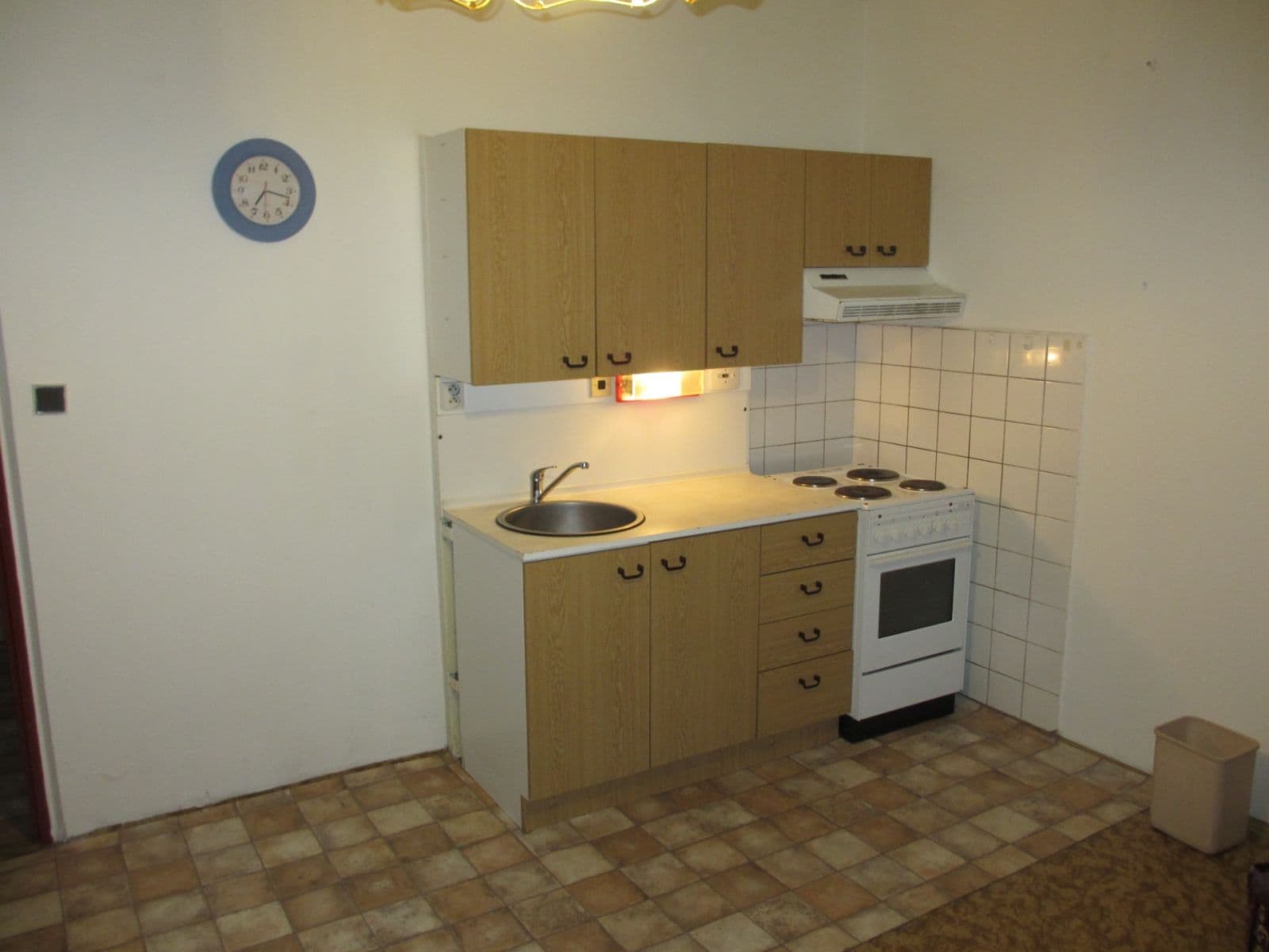 Pronájem bytu 1+kk 32 m², Hodonínská, Plzeň, Plzeňský kraj Pronájem bytu 1+kk 32 m², Hodonínská, Plzeň, Plzeňský kraj