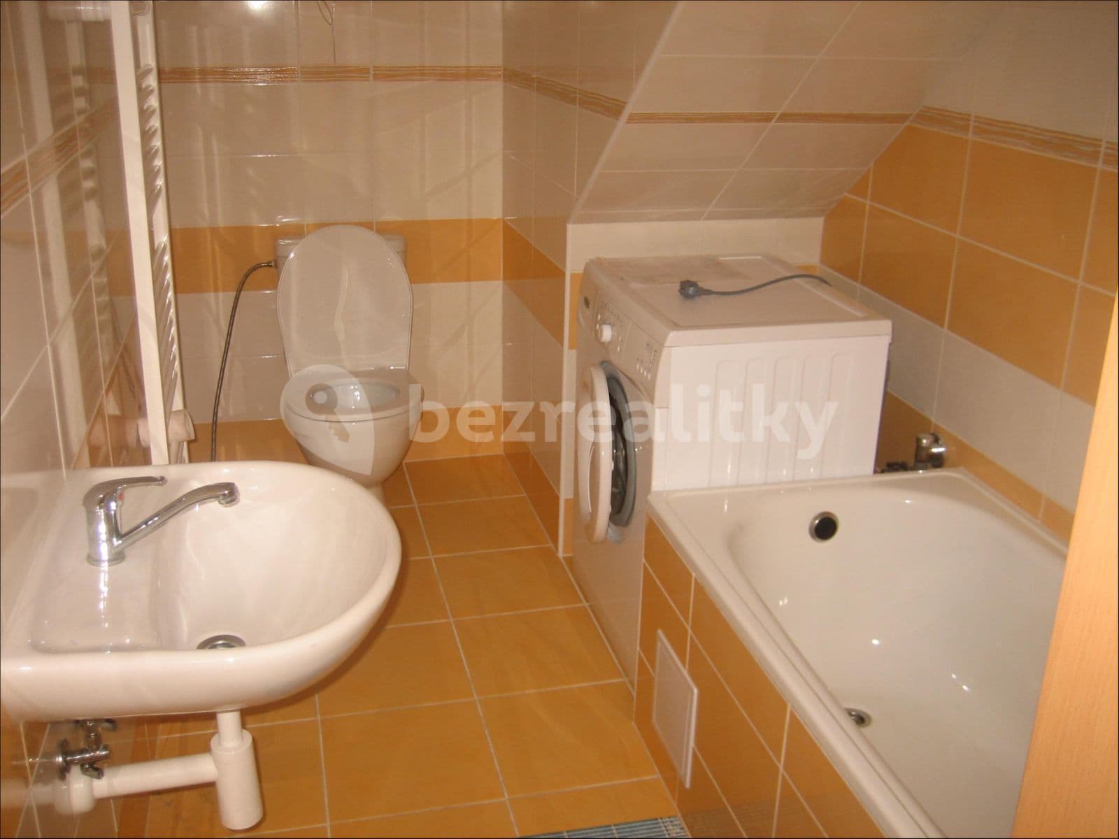 Pronájem bytu 1+kk 39 m², Serafinova, Ostrava, Moravskoslezský kraj Pronájem bytu 1+kk 39 m², Serafinova, Ostrava, Moravskoslezský kraj