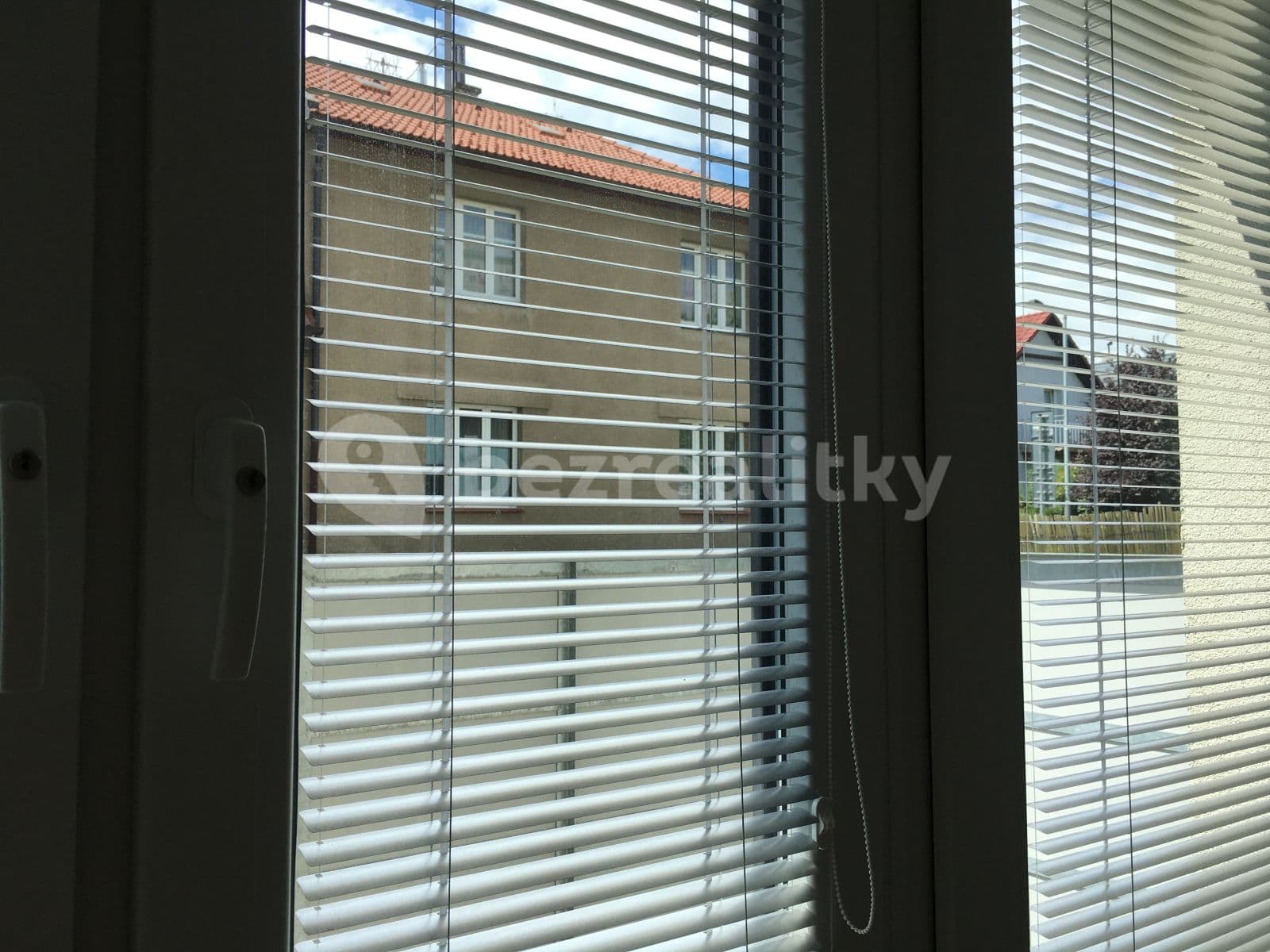 Pronájem bytu 1+kk 33 m², Pod Jarovem, Praha, Praha Pronájem bytu 1+kk 33 m², Pod Jarovem, Praha, Praha