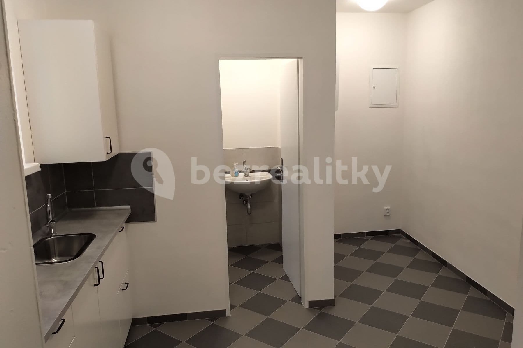 Pronájem nebytového prostoru 85 m², Zenklova, Praha, Praha Pronájem nebytového prostoru 85 m², Zenklova, Praha, Praha