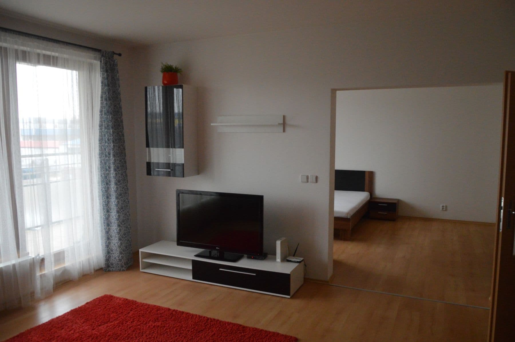 Pronájem bytu 2+kk 69 m², Jana Přibíka, Praha, Praha Pronájem bytu 2+kk 69 m², Jana Přibíka, Praha, Praha