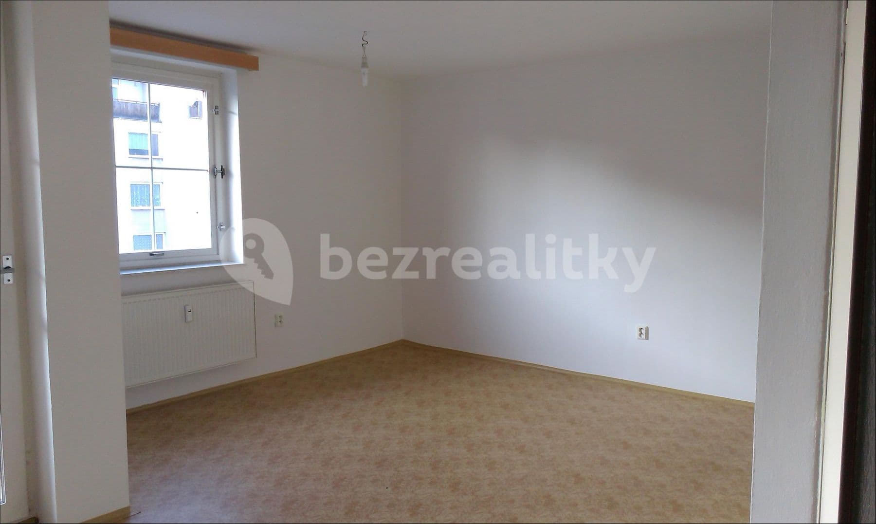 Pronájem bytu 2+kk 57 m², Pod Zámečkem, Hradec Králové, Královéhradecký kraj Pronájem bytu 2+kk 57 m², Pod Zámečkem, Hradec Králové, Královéhradecký kraj