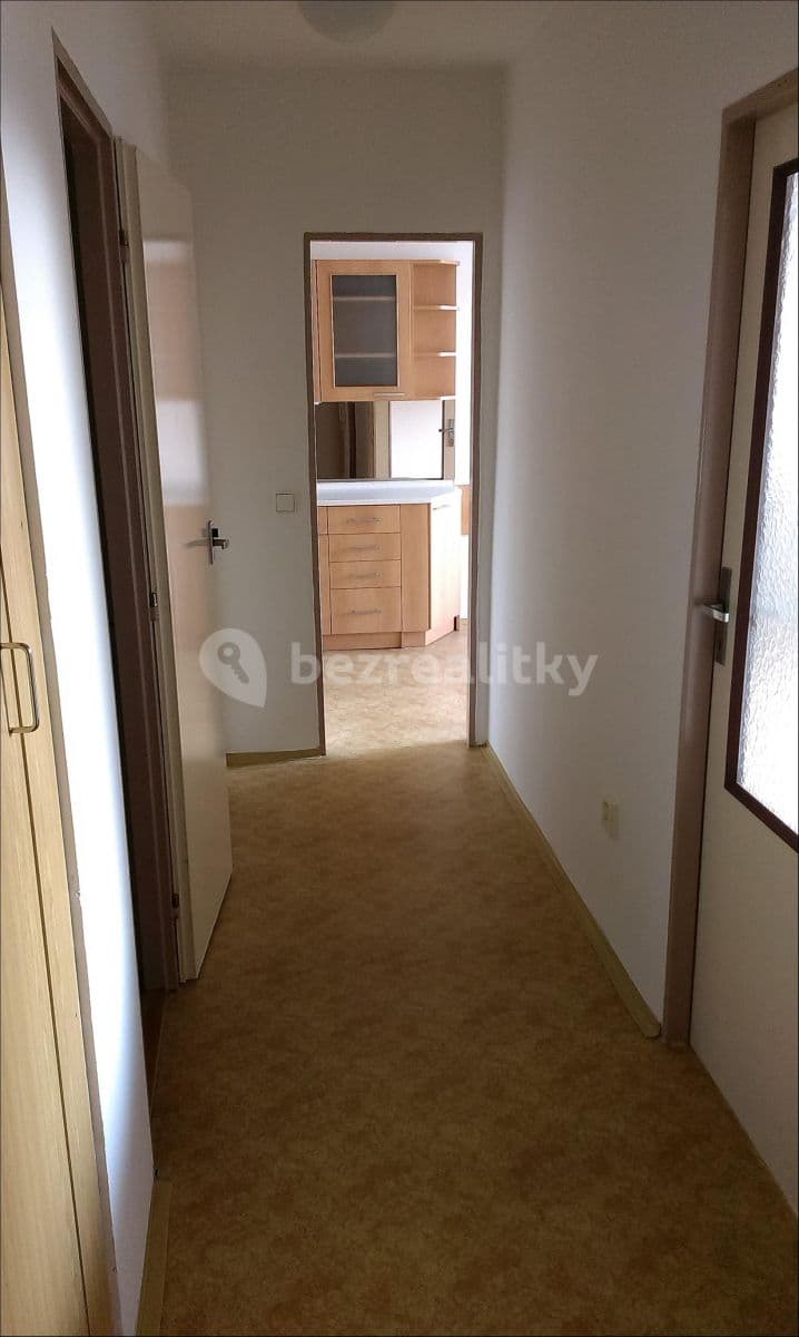 Pronájem bytu 2+kk 57 m², Pod Zámečkem, Hradec Králové, Královéhradecký kraj Pronájem bytu 2+kk 57 m², Pod Zámečkem, Hradec Králové, Královéhradecký kraj