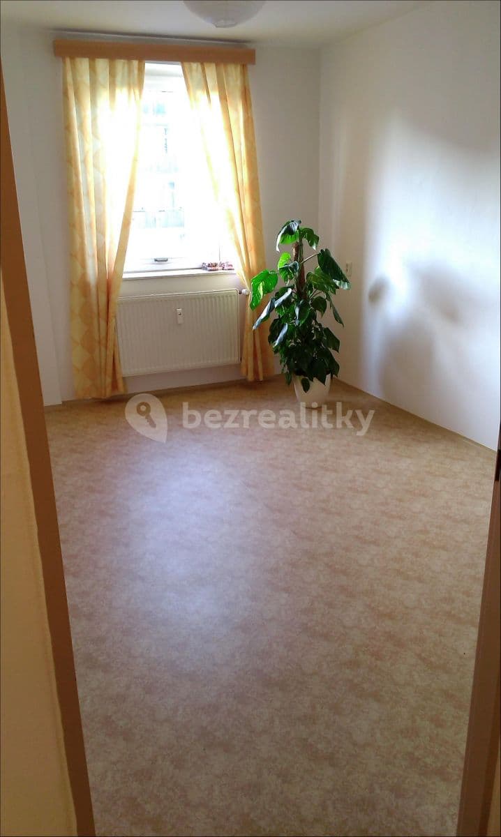 Pronájem bytu 2+kk 57 m², Pod Zámečkem, Hradec Králové, Královéhradecký kraj Pronájem bytu 2+kk 57 m², Pod Zámečkem, Hradec Králové, Královéhradecký kraj