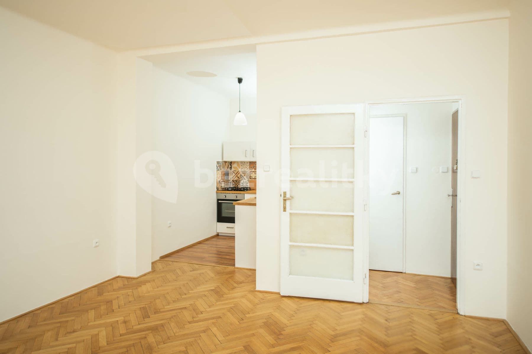 Pronájem bytu 1+kk 32 m², Bulharská, Praha, Praha Pronájem bytu 1+kk 32 m², Bulharská, Praha, Praha