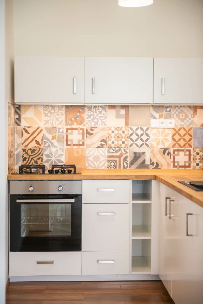 Pronájem bytu 1+kk 32 m², Bulharská, Praha, Praha Pronájem bytu 1+kk 32 m², Bulharská, Praha, Praha