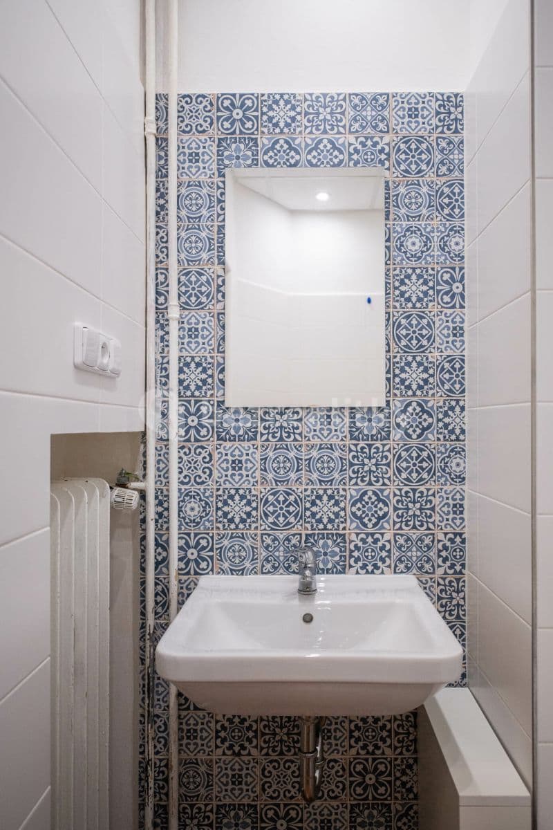 Pronájem bytu 1+kk 32 m², Bulharská, Praha, Praha Pronájem bytu 1+kk 32 m², Bulharská, Praha, Praha