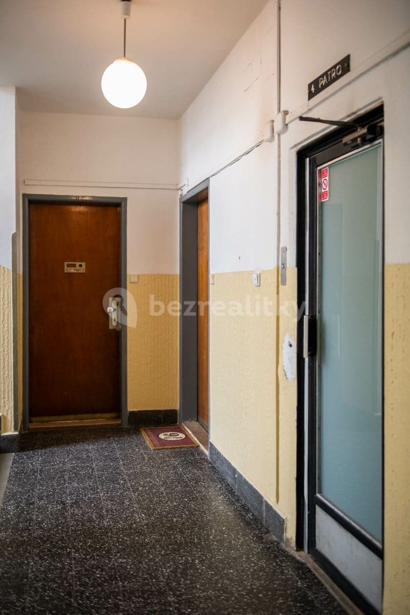 Pronájem bytu 1+kk 32 m², Bulharská, Praha, Praha Pronájem bytu 1+kk 32 m², Bulharská, Praha, Praha