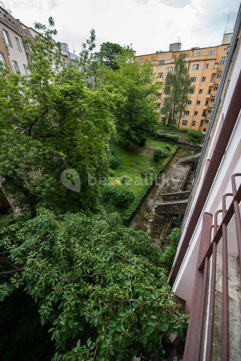 Pronájem bytu 1+kk 32 m², Bulharská, Praha, Praha Pronájem bytu 1+kk 32 m², Bulharská, Praha, Praha