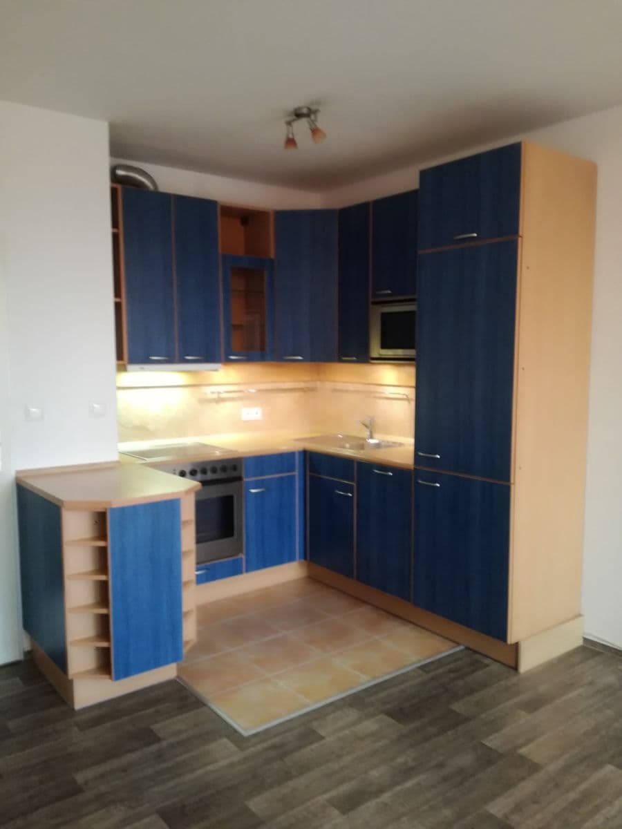 Pronájem bytu 2+kk 53 m², Zlonická, Praha, Praha Pronájem bytu 2+kk 53 m², Zlonická, Praha, Praha