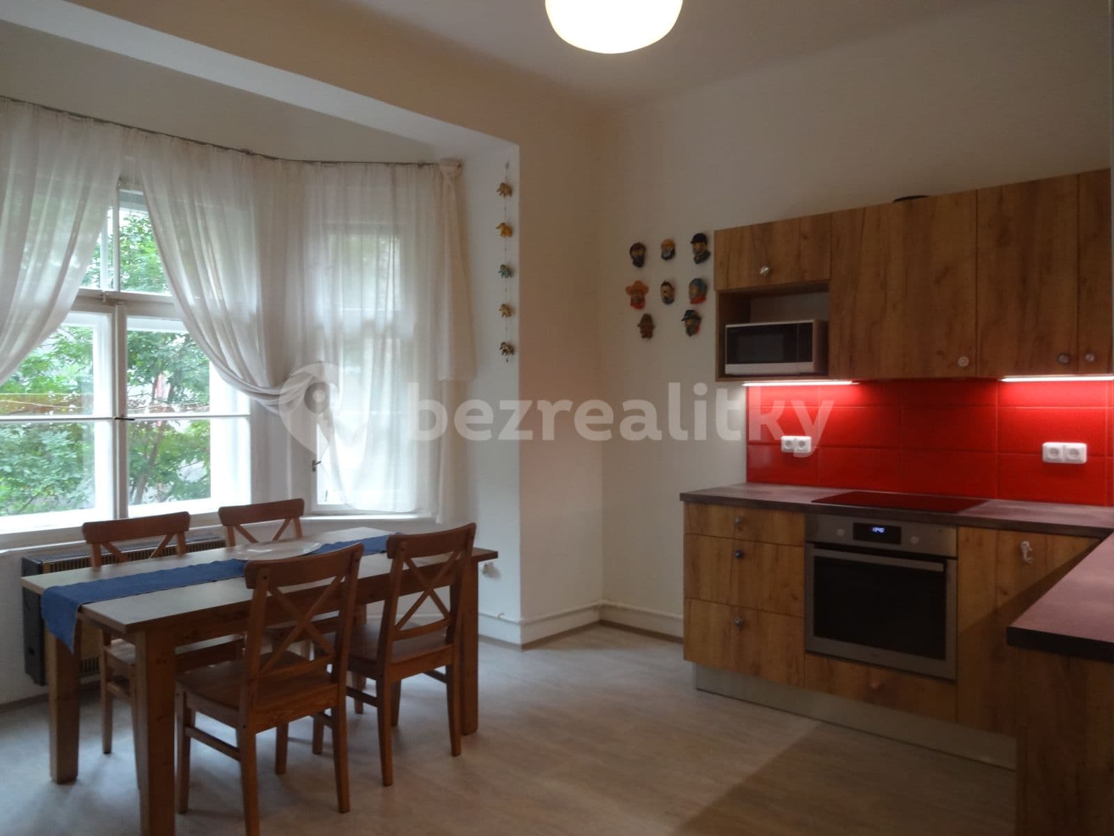 Pronájem bytu 2+1 70 m², Žerotínova, Praha, Praha Pronájem bytu 2+1 70 m², Žerotínova, Praha, Praha
