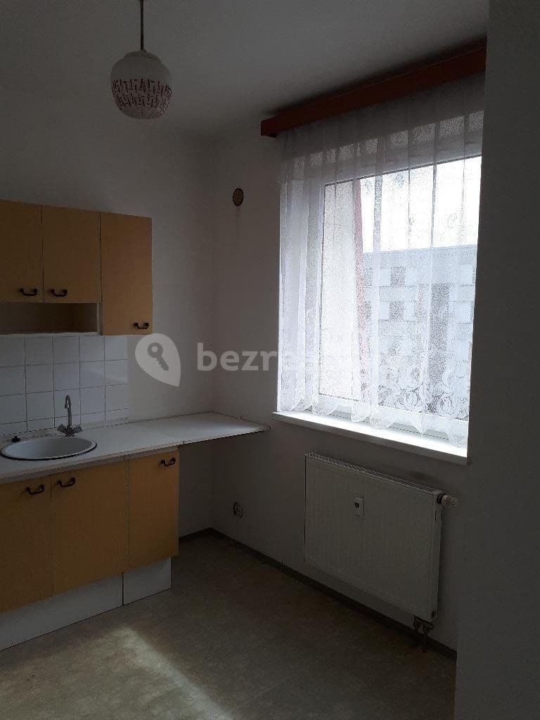 Pronájem bytu 1+1 36 m², Družstevní, Chlumec nad Cidlinou, Královéhradecký kraj Pronájem bytu 1+1 36 m², Družstevní, Chlumec nad Cidlinou, Královéhradecký kraj
