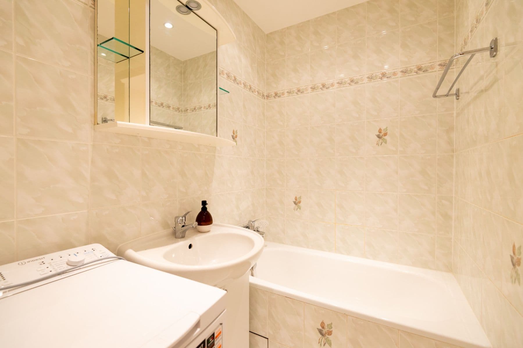 Pronájem bytu 2+kk 43 m², Lessnerova, Praha, Praha Pronájem bytu 2+kk 43 m², Lessnerova, Praha, Praha