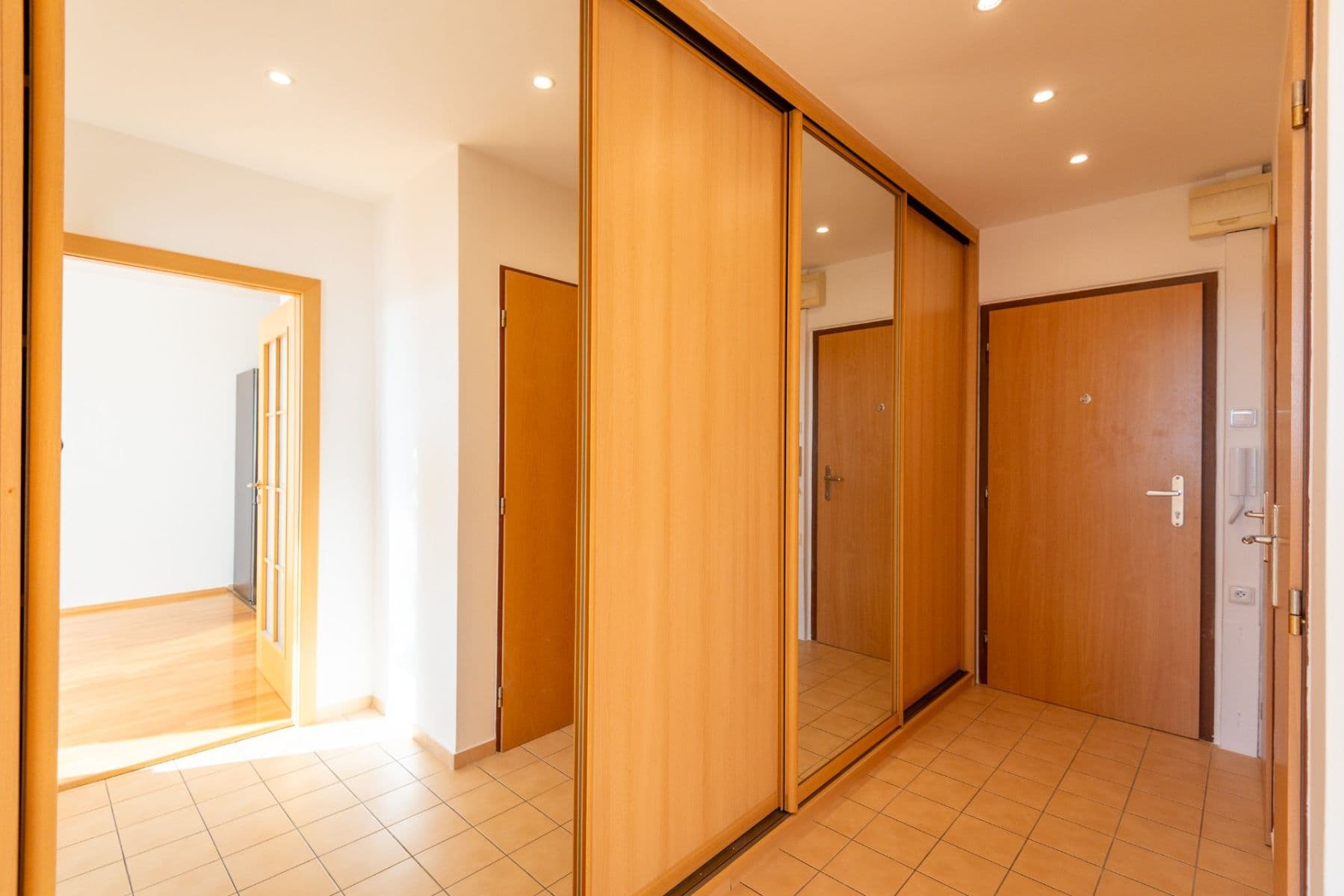 Pronájem bytu 2+kk 43 m², Lessnerova, Praha, Praha Pronájem bytu 2+kk 43 m², Lessnerova, Praha, Praha