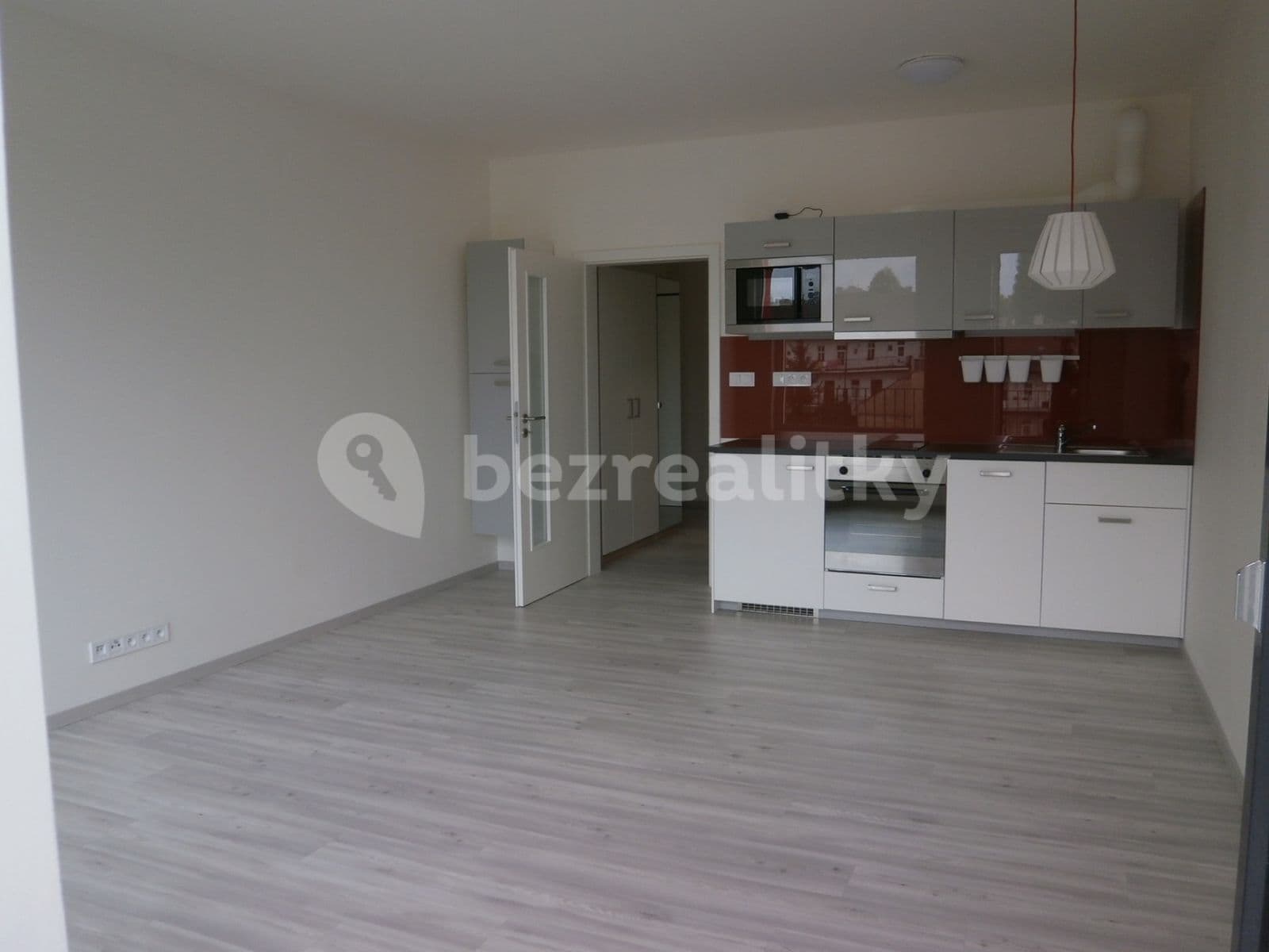 Pronájem bytu 1+kk 41 m², U Červeného mlýna, Brno, Jihomoravský kraj Pronájem bytu 1+kk 41 m², U Červeného mlýna, Brno, Jihomoravský kraj
