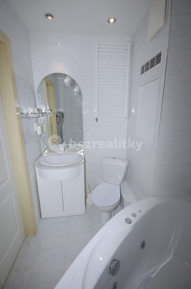 Pronájem bytu 2+kk 40 m², Molákova, Praha, Praha Pronájem bytu 2+kk 40 m², Molákova, Praha, Praha