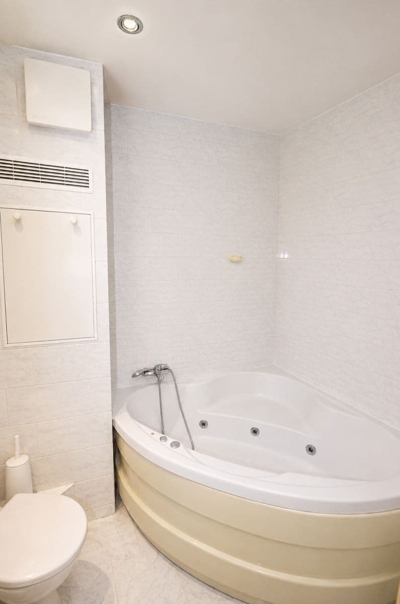Pronájem bytu 2+kk 40 m², Molákova, Praha, Praha Pronájem bytu 2+kk 40 m², Molákova, Praha, Praha