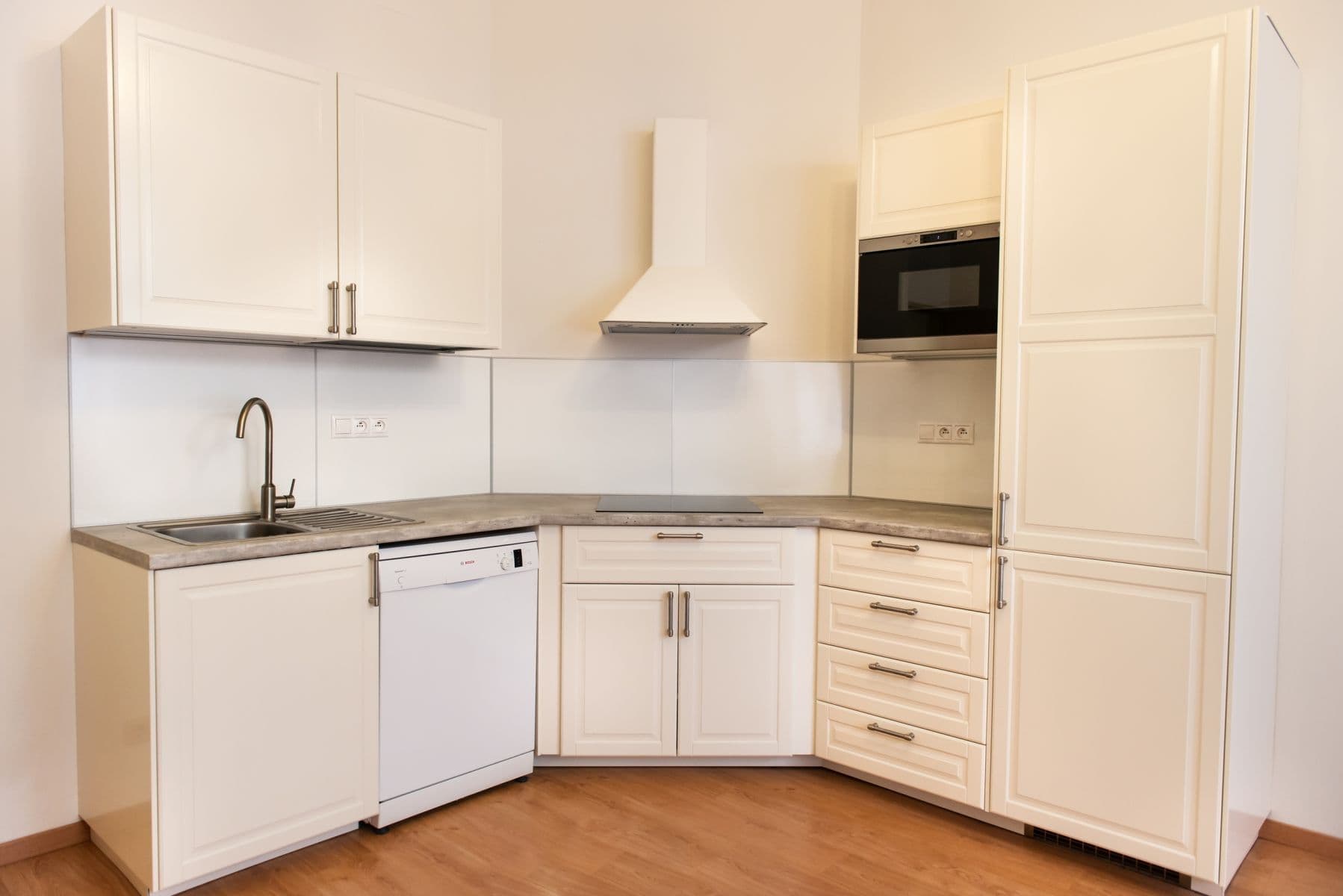 Pronájem bytu 2+kk 48 m², Lužická, Praha, Praha Pronájem bytu 2+kk 48 m², Lužická, Praha, Praha