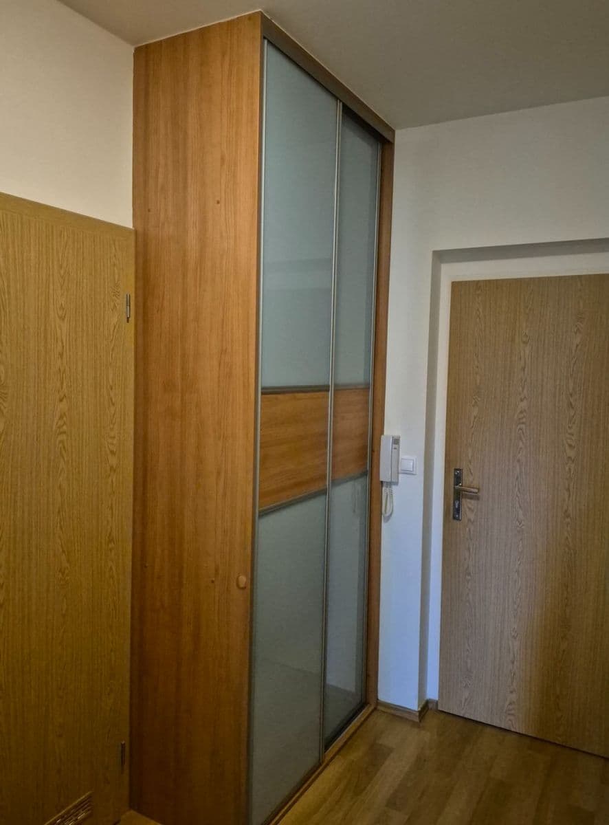 Pronájem bytu 2+kk 52 m², Václava Trojana, Praha, Praha Pronájem bytu 2+kk 52 m², Václava Trojana, Praha, Praha