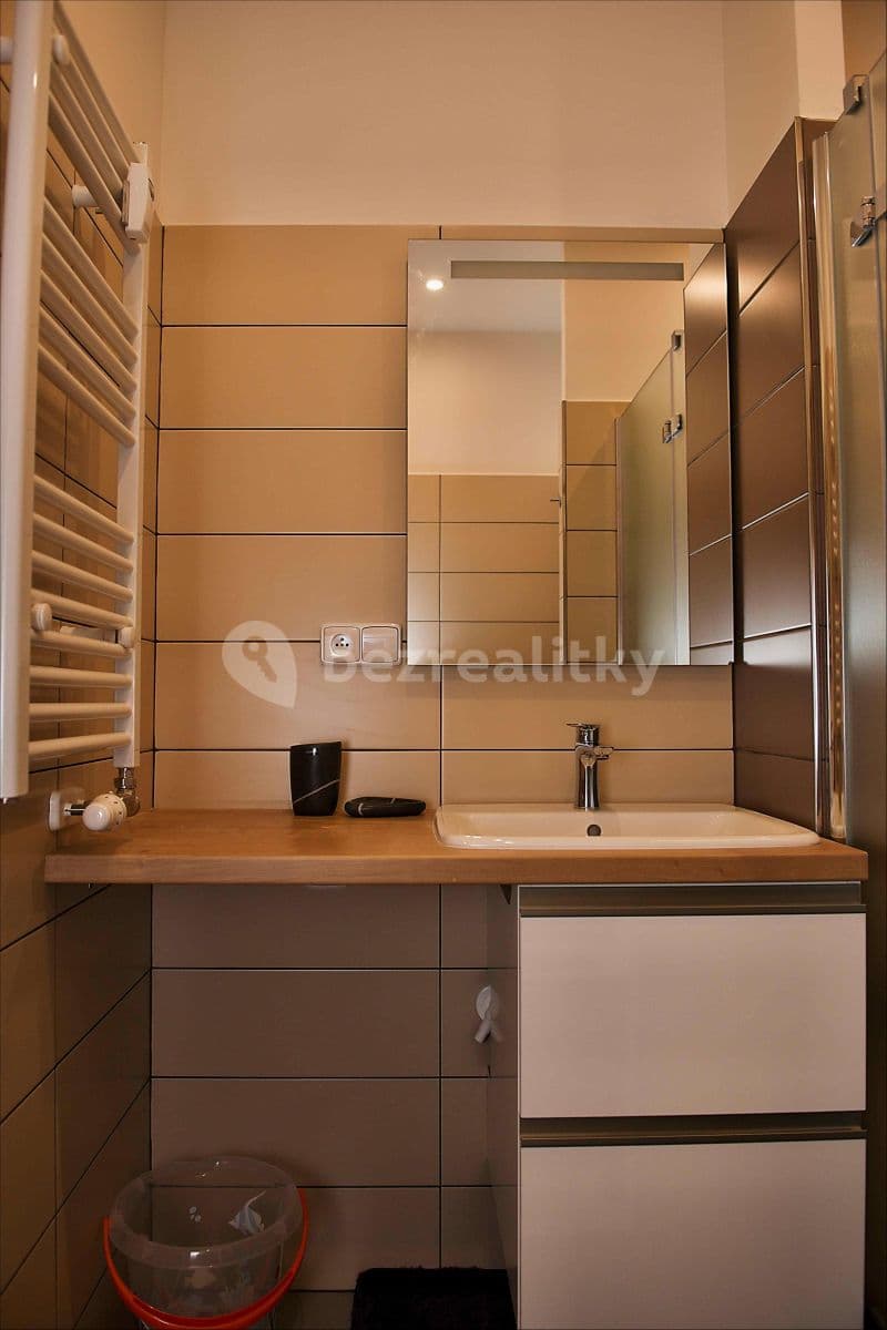 Pronájem bytu 1+1 26 m², Kanadská, Olomouc, Olomoucký kraj Pronájem bytu 1+1 26 m², Kanadská, Olomouc, Olomoucký kraj