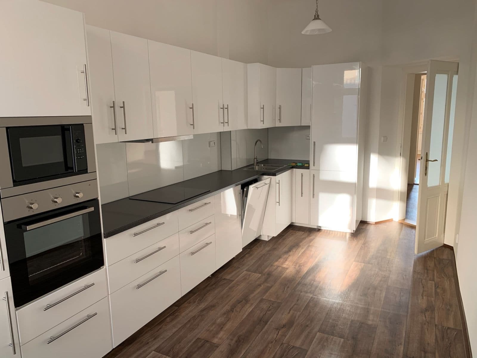 Pronájem bytu 3+1 120 m², U Havlíčkových sadů, Praha, Praha Pronájem bytu 3+1 120 m², U Havlíčkových sadů, Praha, Praha