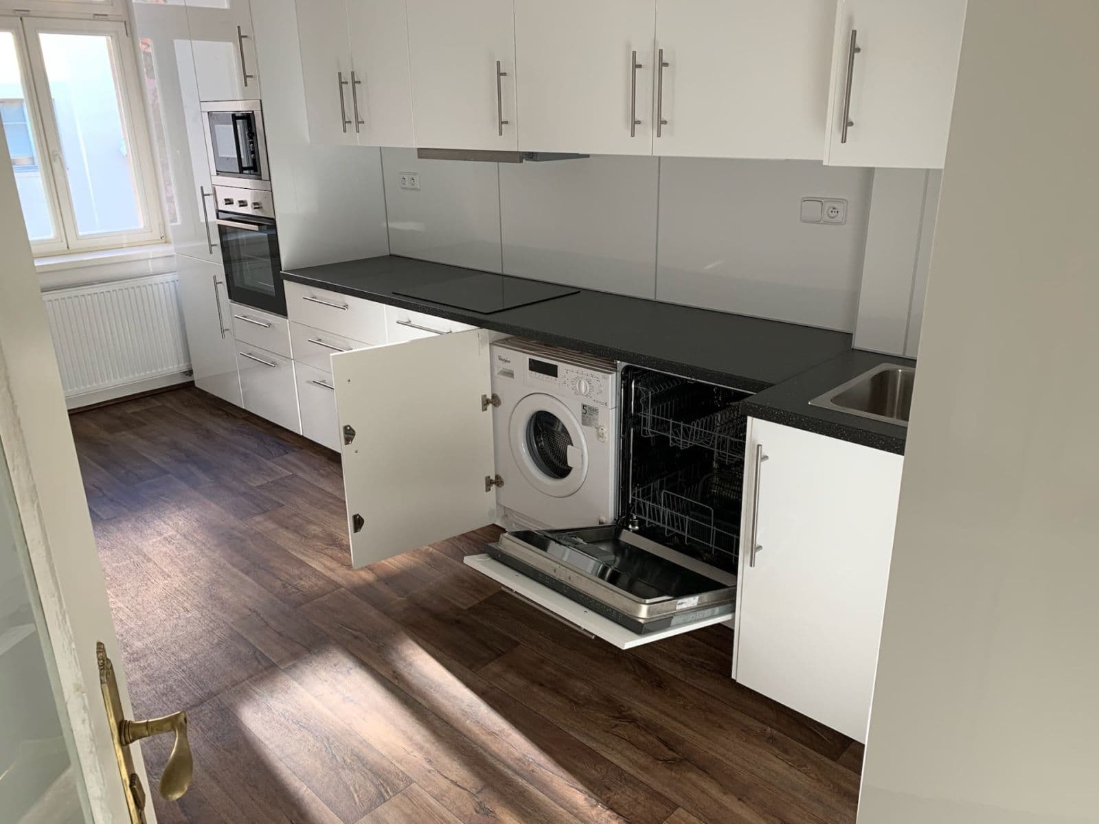 Pronájem bytu 3+1 120 m², U Havlíčkových sadů, Praha, Praha Pronájem bytu 3+1 120 m², U Havlíčkových sadů, Praha, Praha