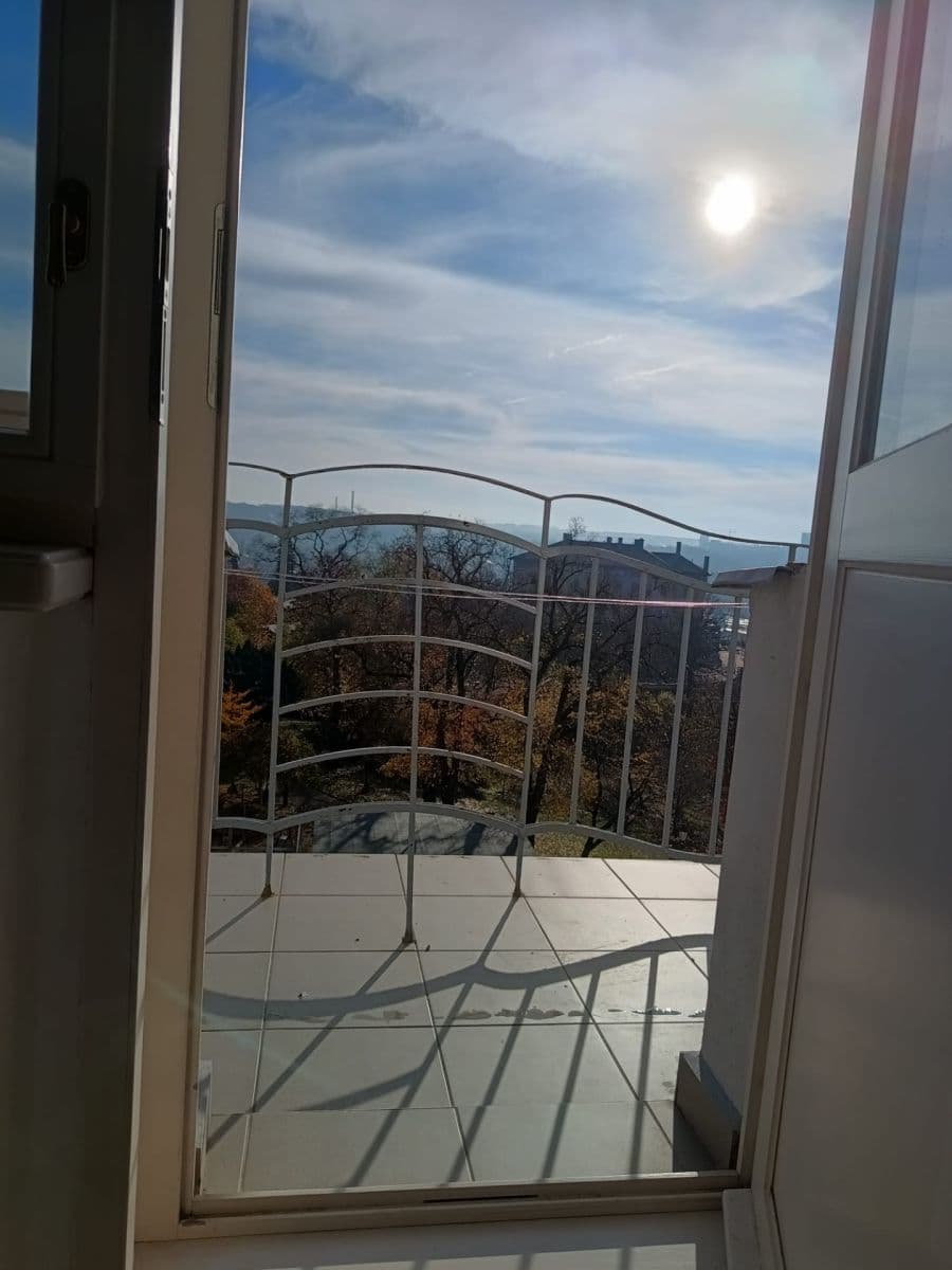 Pronájem bytu 3+1 120 m², U Havlíčkových sadů, Praha, Praha Pronájem bytu 3+1 120 m², U Havlíčkových sadů, Praha, Praha