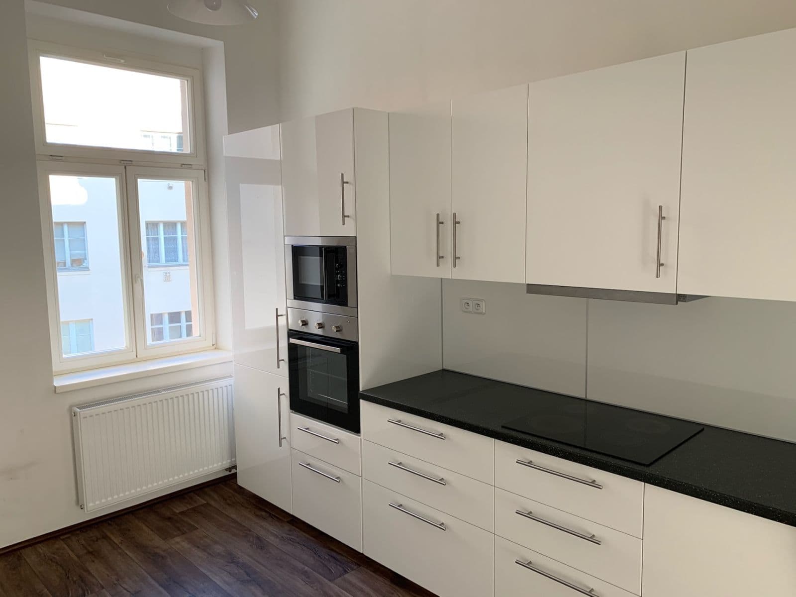 Pronájem bytu 3+1 120 m², U Havlíčkových sadů, Praha, Praha Pronájem bytu 3+1 120 m², U Havlíčkových sadů, Praha, Praha