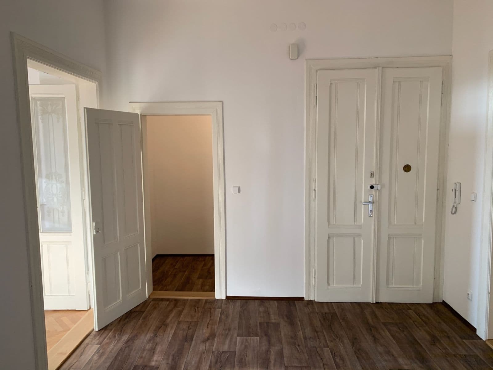 Pronájem bytu 3+1 120 m², U Havlíčkových sadů, Praha, Praha Pronájem bytu 3+1 120 m², U Havlíčkových sadů, Praha, Praha