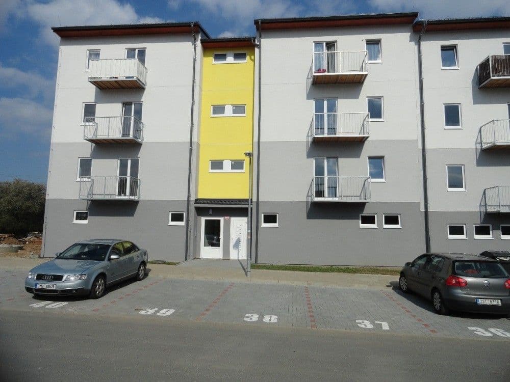 Pronájem bytu 2+kk 44 m², ulice Generála Selnera, Kladno, Středočeský kraj Pronájem bytu 2+kk 44 m², ulice Generála Selnera, Kladno, Středočeský kraj