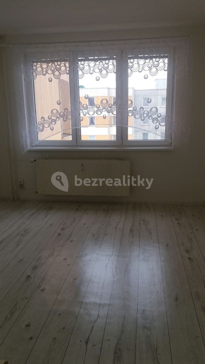 Pronájem bytu 1+kk 33 m², náměstí Přátelství, Tábor, Jihočeský kraj Pronájem bytu 1+kk 33 m², náměstí Přátelství, Tábor, Jihočeský kraj