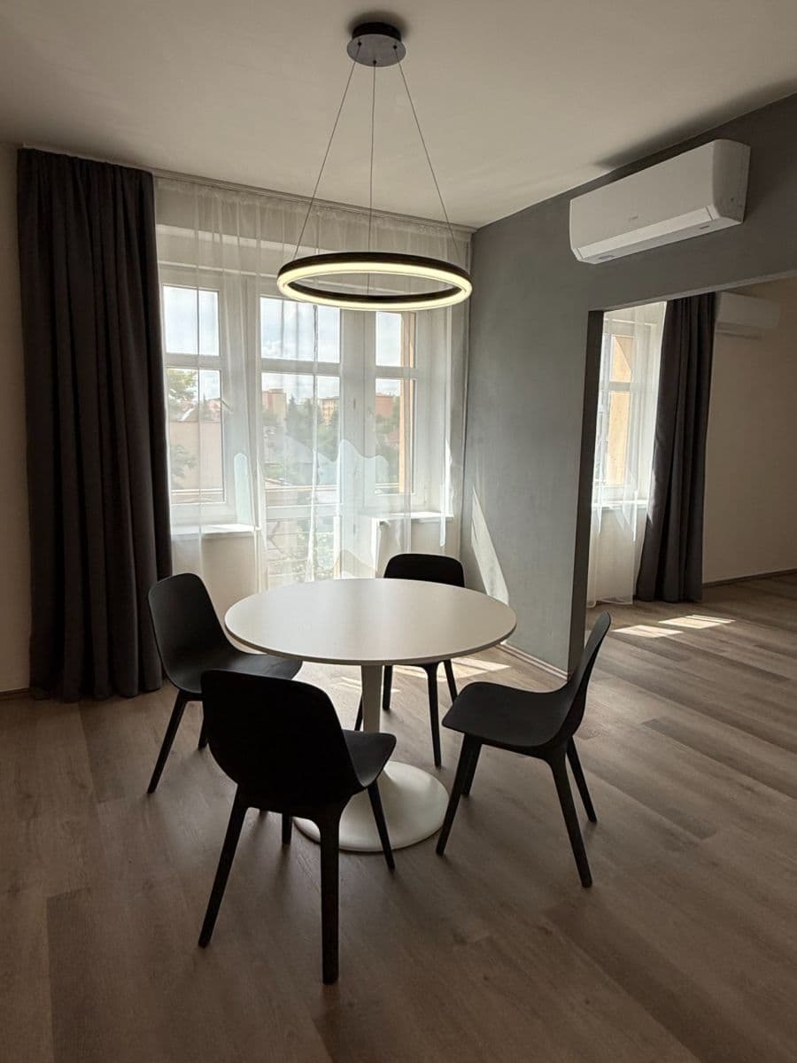 Pronájem bytu 3+kk 85 m², Malínská, Praha, Praha Pronájem bytu 3+kk 85 m², Malínská, Praha, Praha