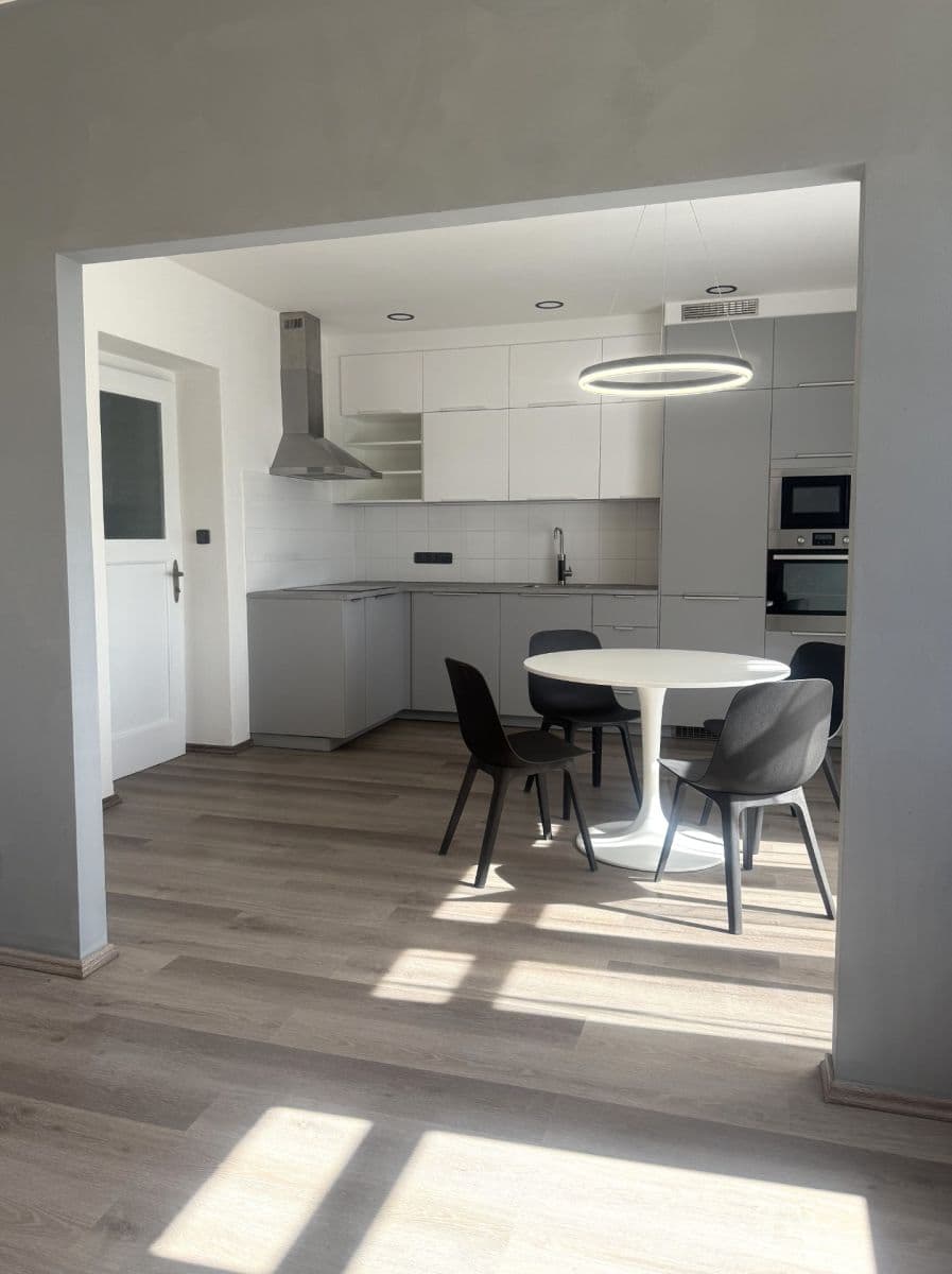 Pronájem bytu 3+kk 85 m², Malínská, Praha, Praha Pronájem bytu 3+kk 85 m², Malínská, Praha, Praha