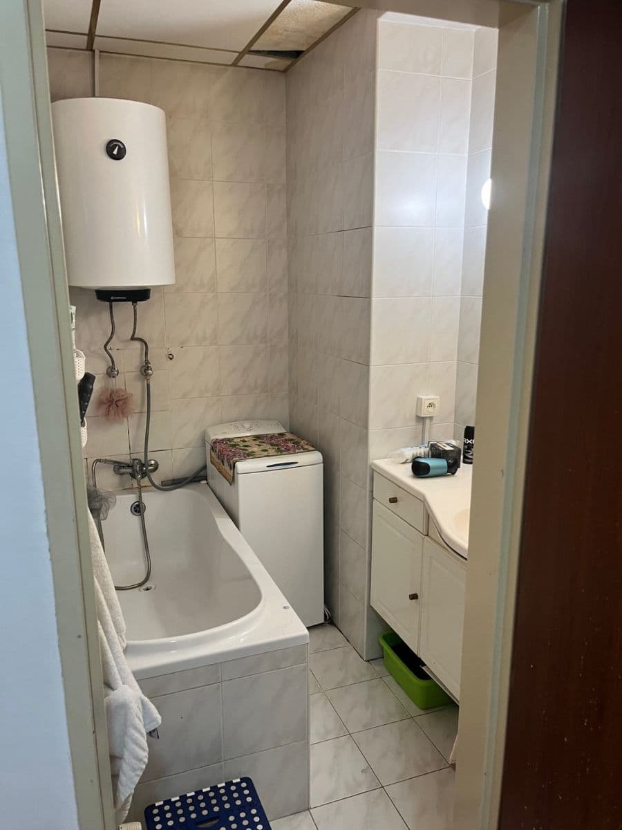 Pronájem bytu 1+1 45 m², Káranská, Praha, Praha Pronájem bytu 1+1 45 m², Káranská, Praha, Praha