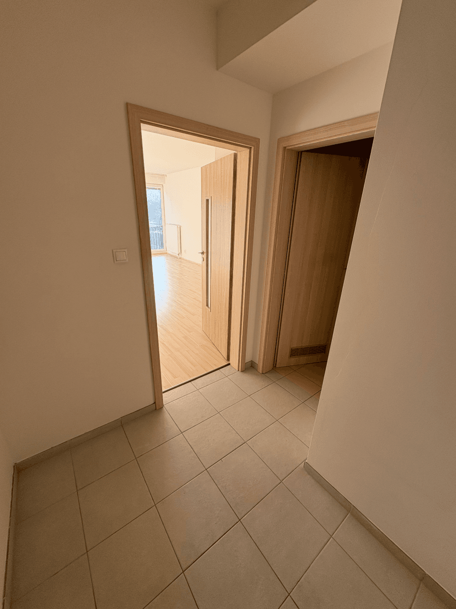 Pronájem bytu 1+kk 36 m², Edvarda Beneše, Olomouc, Olomoucký kraj Pronájem bytu 1+kk 36 m², Edvarda Beneše, Olomouc, Olomoucký kraj