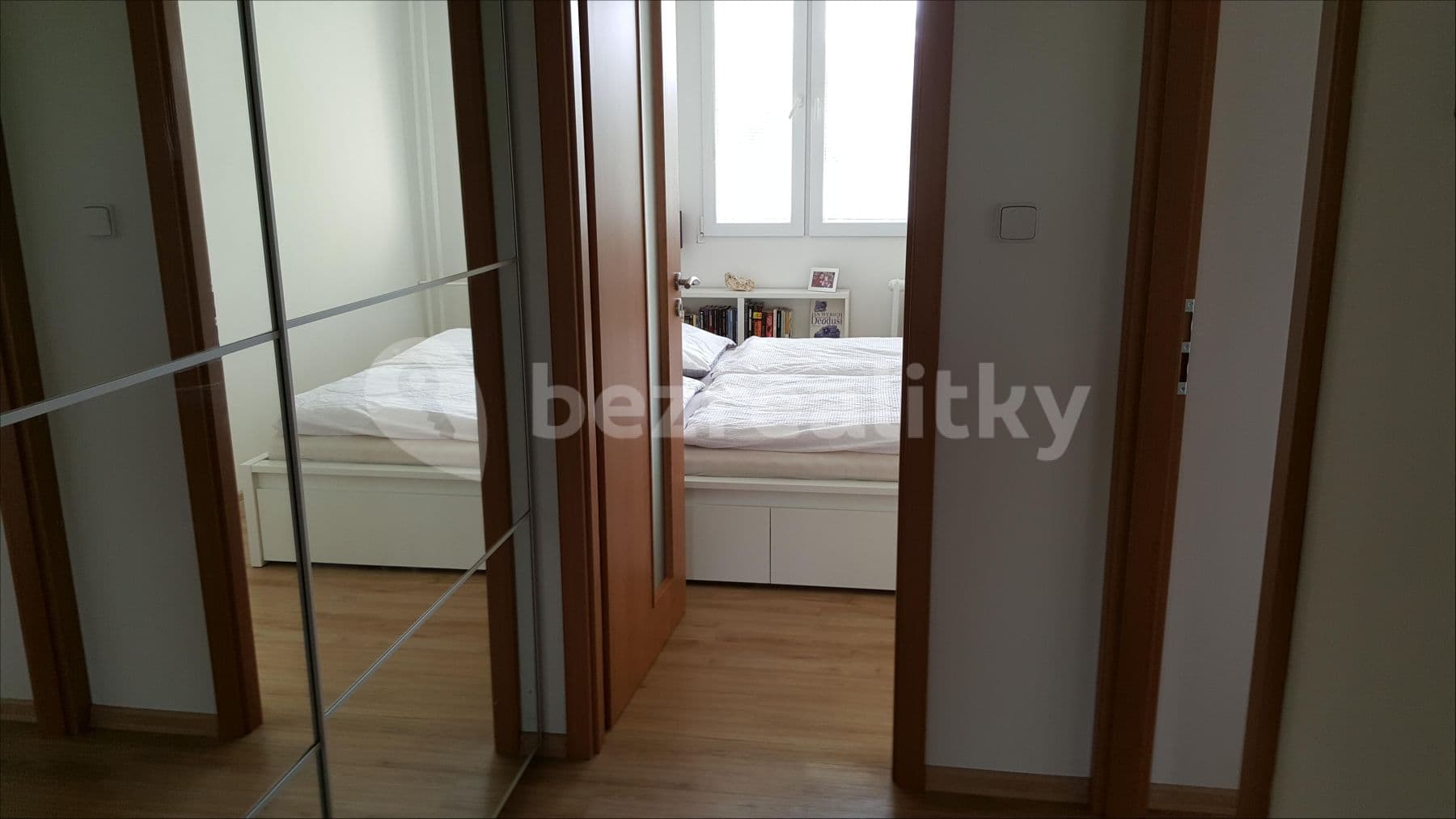 Pronájem bytu 2+kk 45 m², Pod Strání, Praha, Praha Pronájem bytu 2+kk 45 m², Pod Strání, Praha, Praha