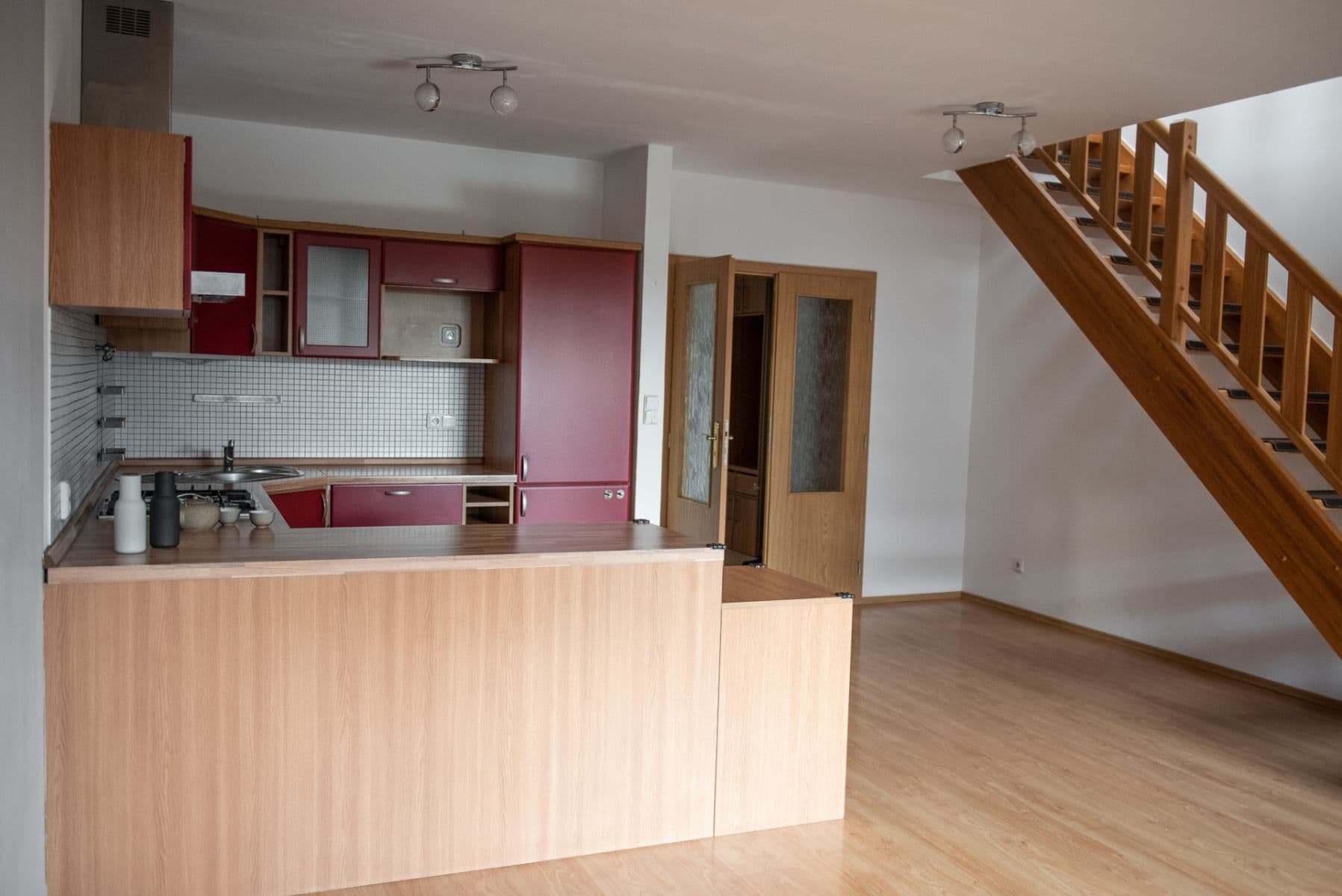 Pronájem bytu 3+kk 97 m², Velvarská, Horoměřice, Středočeský kraj Pronájem bytu 3+kk 97 m², Velvarská, Horoměřice, Středočeský kraj