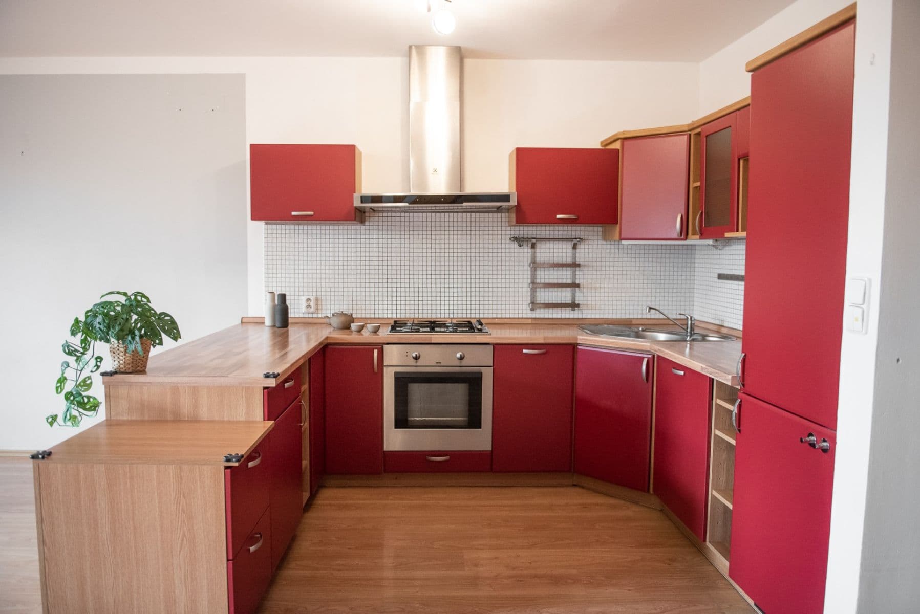 Pronájem bytu 3+kk 97 m², Velvarská, Horoměřice, Středočeský kraj Pronájem bytu 3+kk 97 m², Velvarská, Horoměřice, Středočeský kraj