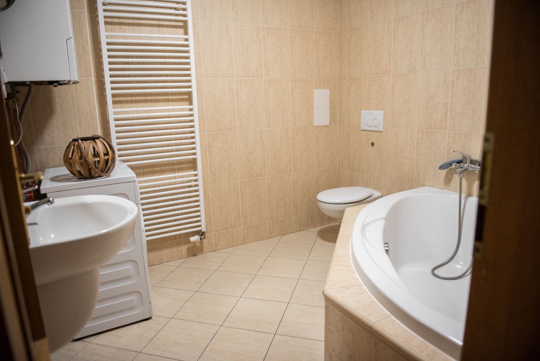 Pronájem bytu 3+kk 97 m², Velvarská, Horoměřice, Středočeský kraj Pronájem bytu 3+kk 97 m², Velvarská, Horoměřice, Středočeský kraj