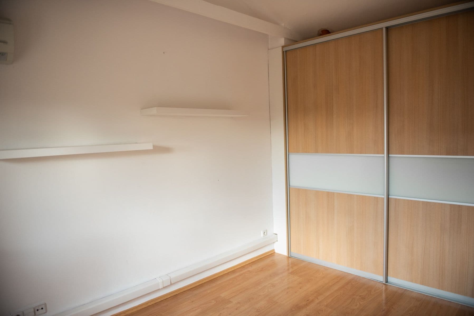 Pronájem bytu 3+kk 97 m², Velvarská, Horoměřice, Středočeský kraj Pronájem bytu 3+kk 97 m², Velvarská, Horoměřice, Středočeský kraj