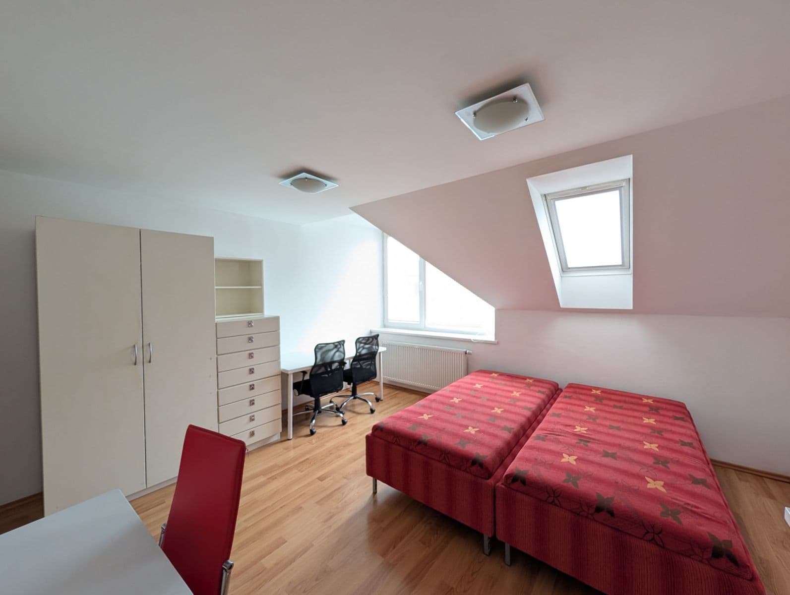 Pronájem bytu 1+kk 25 m², Pivoňkova, Brno, Jihomoravský kraj Pronájem bytu 1+kk 25 m², Pivoňkova, Brno, Jihomoravský kraj