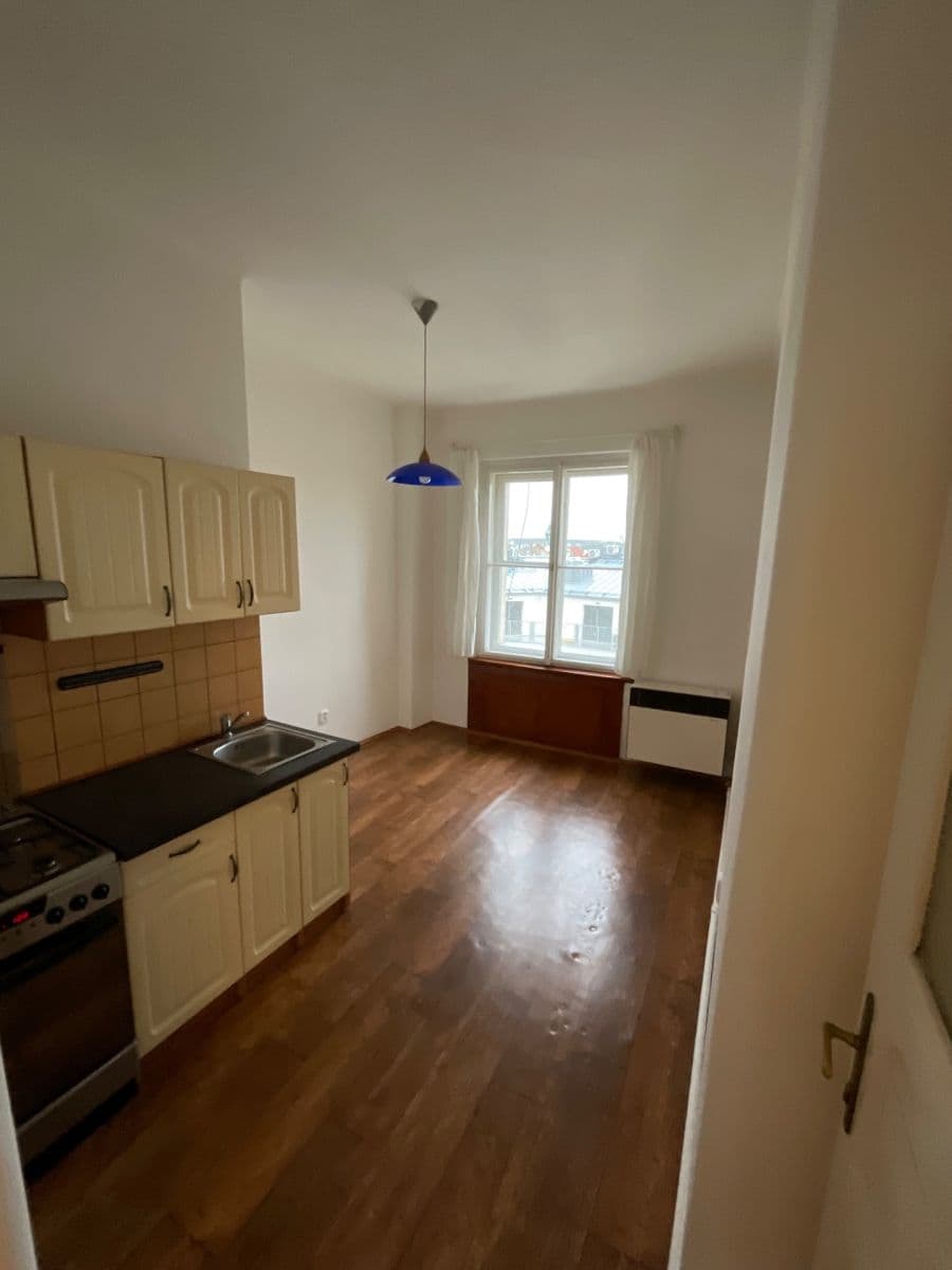 Pronájem bytu 1+1 41 m², Francouzská, Praha, Praha Pronájem bytu 1+1 41 m², Francouzská, Praha, Praha