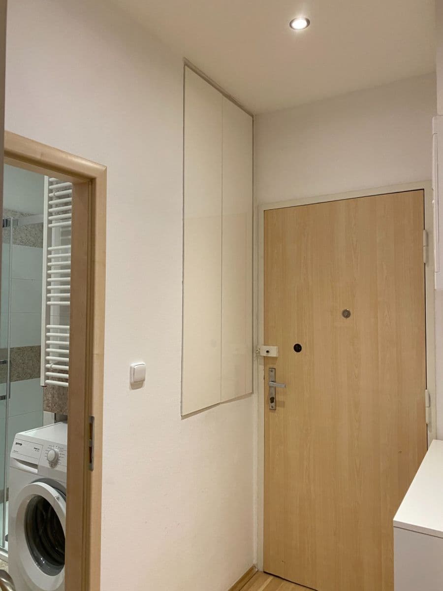 Pronájem bytu 2+kk 42 m², Kafkova, Praha, Praha Pronájem bytu 2+kk 42 m², Kafkova, Praha, Praha