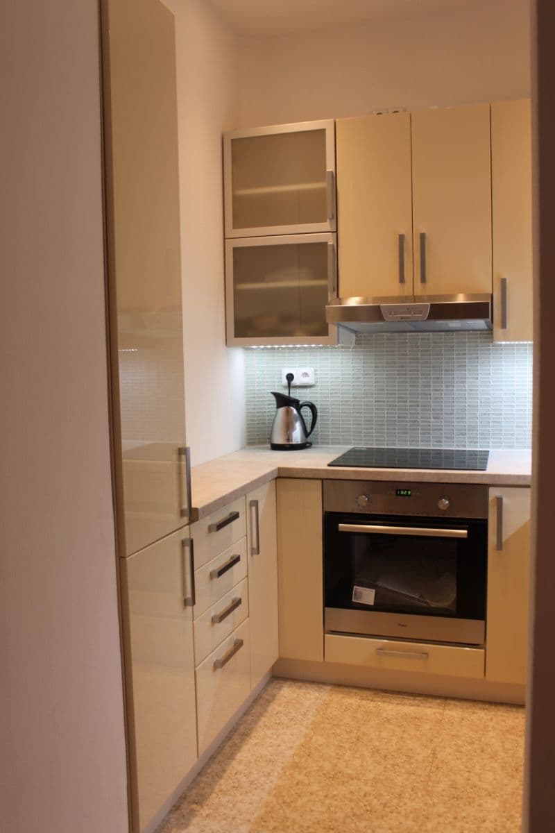 Pronájem bytu 2+kk 42 m², Kafkova, Praha, Praha Pronájem bytu 2+kk 42 m², Kafkova, Praha, Praha