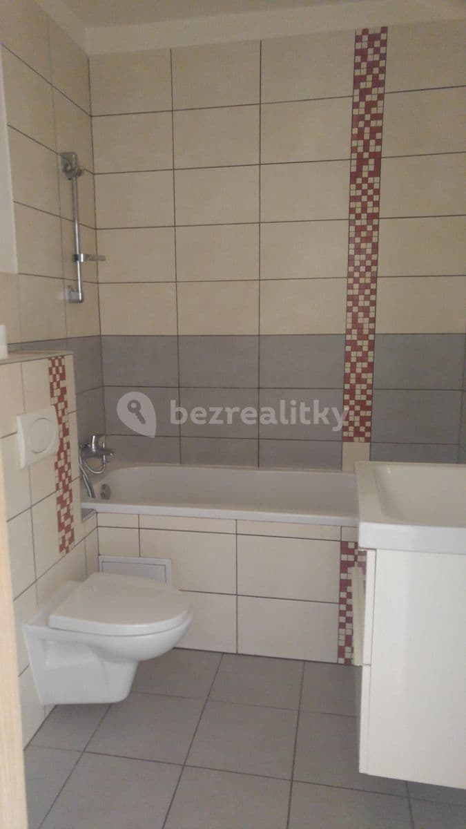 Pronájem bytu 1+kk 31 m², Bruzovská, Frýdek-Místek, Moravskoslezský kraj Pronájem bytu 1+kk 31 m², Bruzovská, Frýdek-Místek, Moravskoslezský kraj