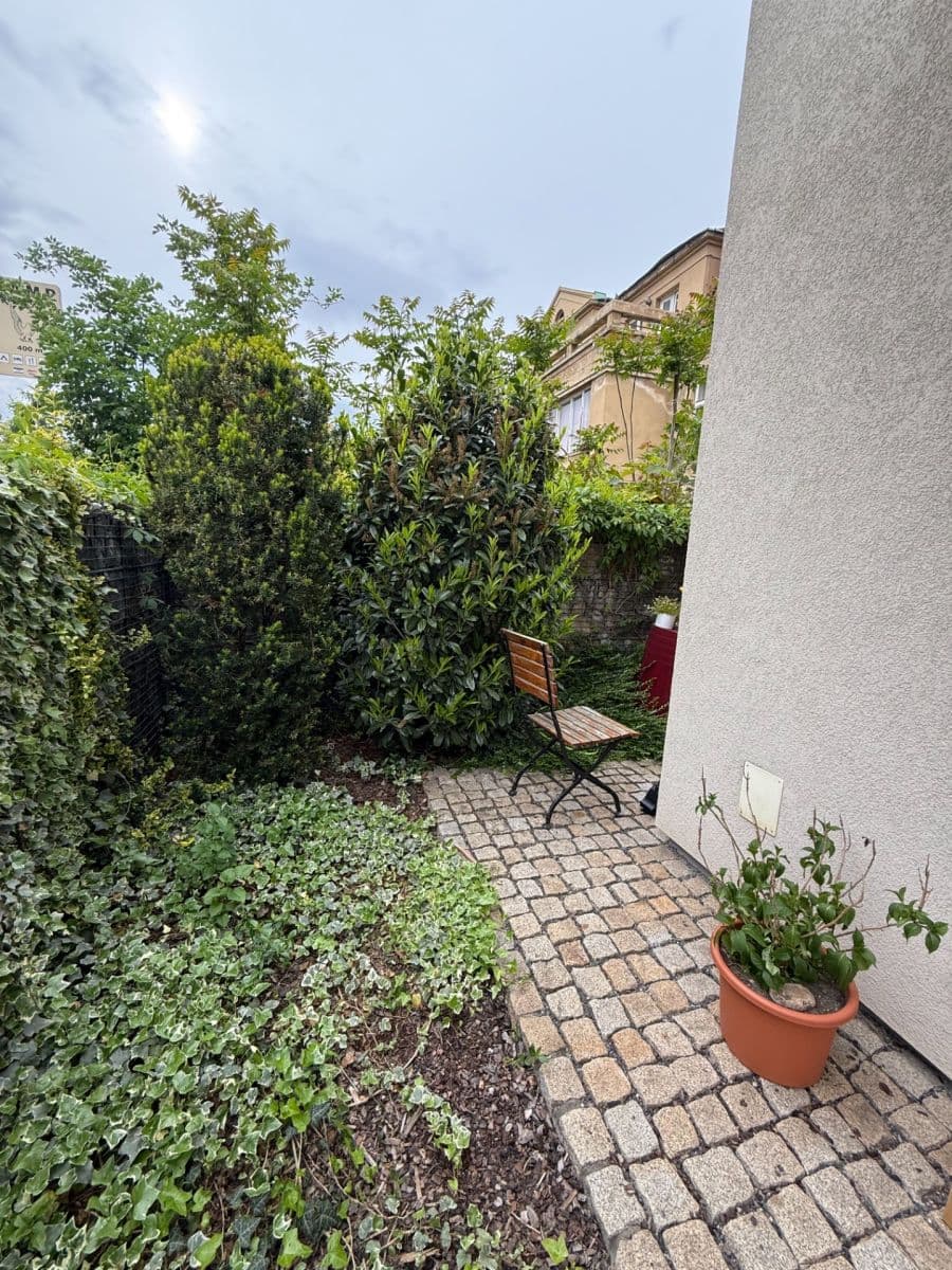 Pronájem bytu 1+kk 46 m², Trojská, Praha, Praha Pronájem bytu 1+kk 46 m², Trojská, Praha, Praha