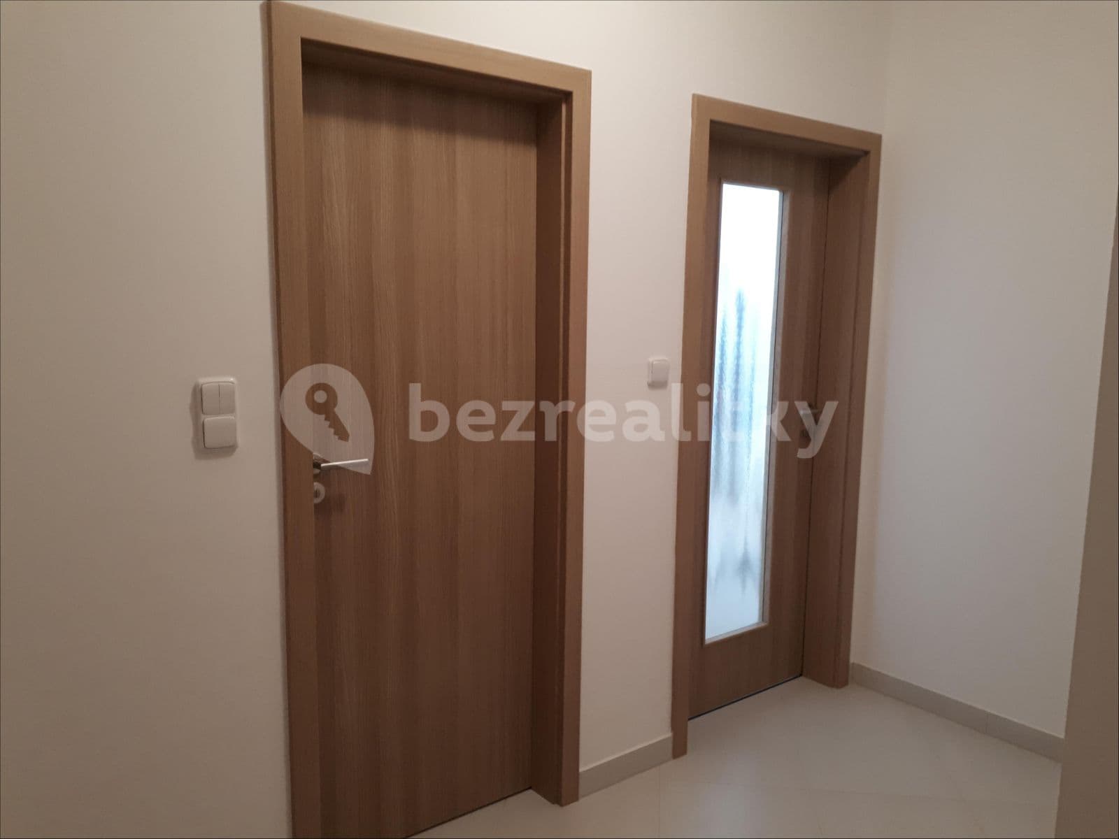 Pronájem bytu 2+kk 54 m², Kardausova, Praha, Praha Pronájem bytu 2+kk 54 m², Kardausova, Praha, Praha