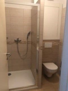 Pronájem bytu Garsoniéra 24 m², Letců, Hradec Králové, Královéhradecký kraj Pronájem bytu Garsoniéra 24 m², Letců, Hradec Králové, Královéhradecký kraj